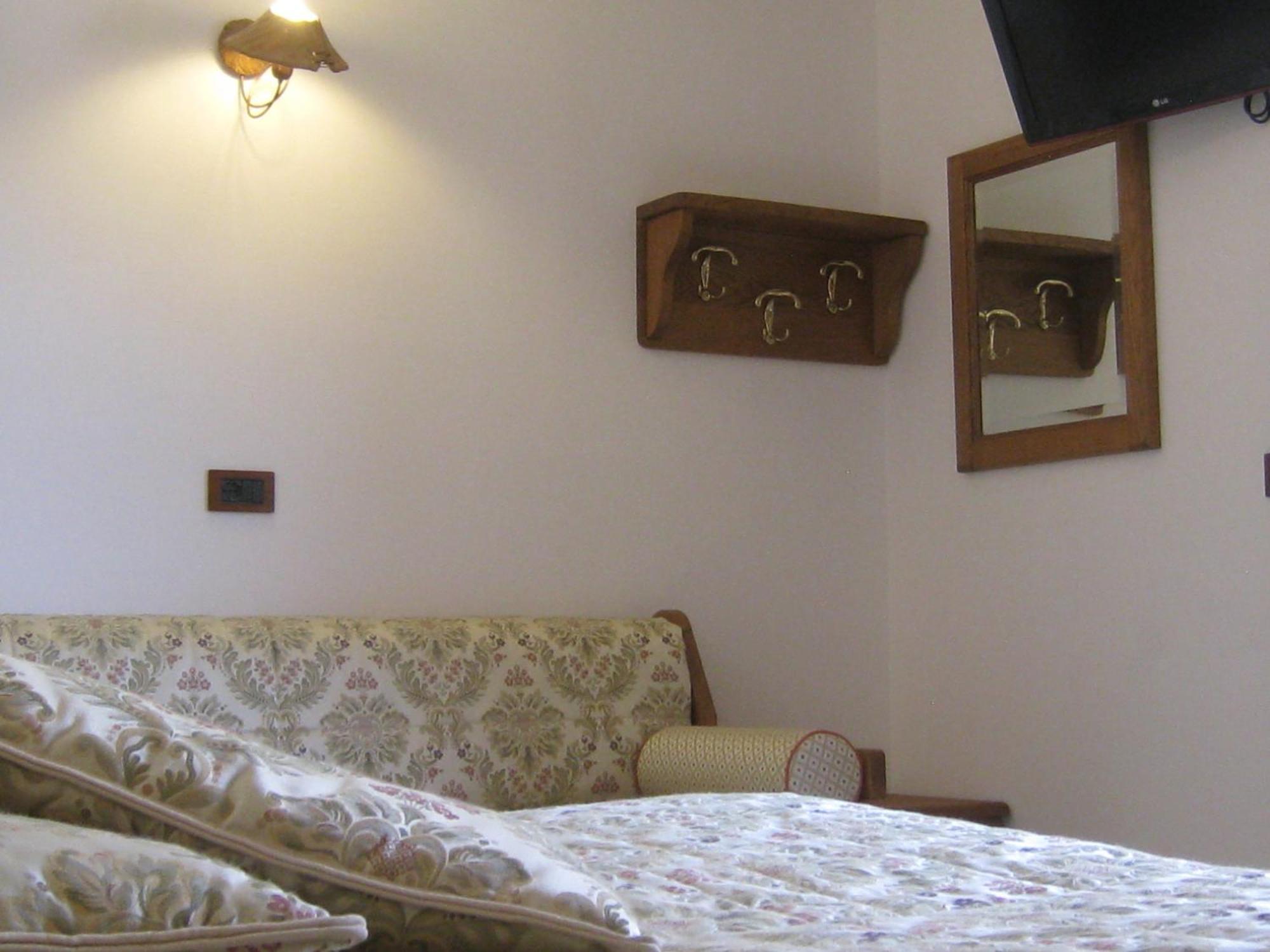 Hotel Villa Plinia Pragelato Exterior foto